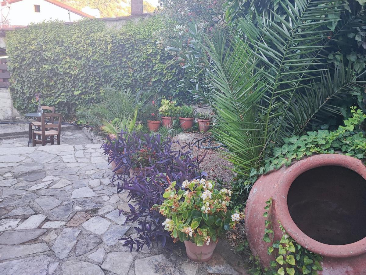 Liakoto Guest House Panayia Exterior foto